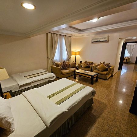 Garden Hotel Muscat By Royal Titan Group Bagian luar foto