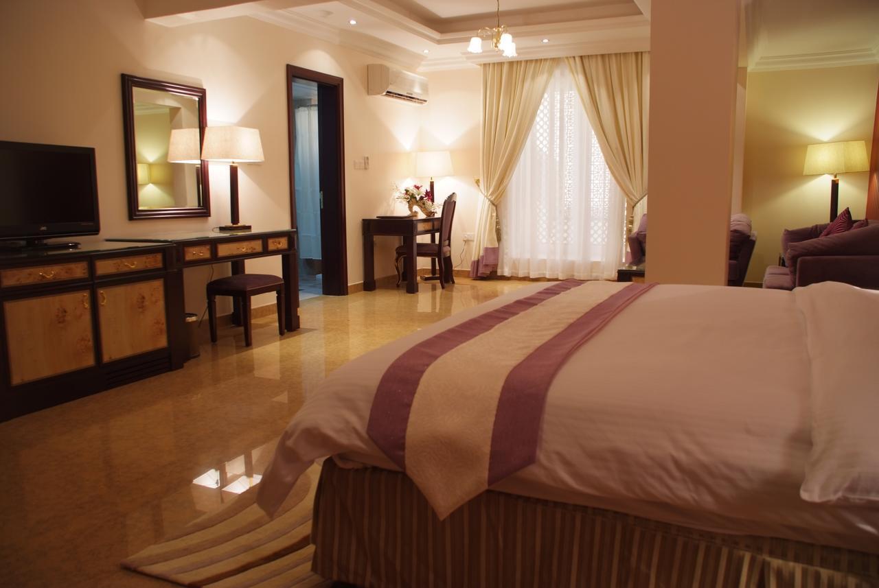 Garden Hotel Muscat By Royal Titan Group Bagian luar foto