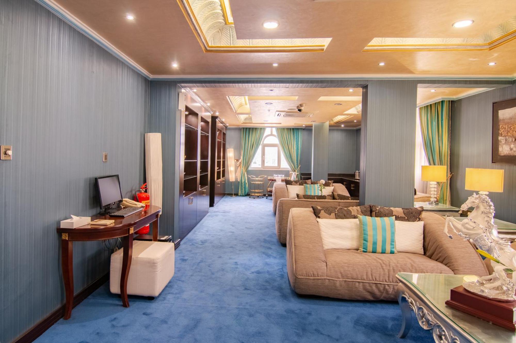 Garden Hotel Muscat By Royal Titan Group Bagian luar foto