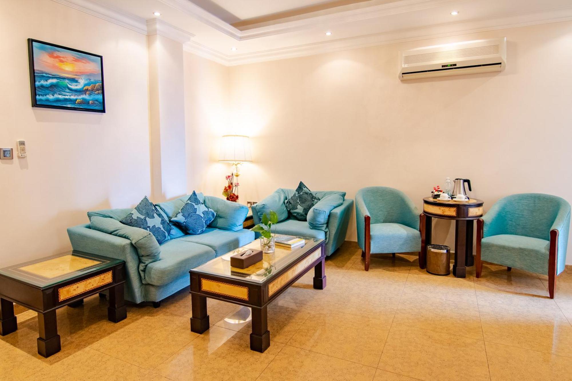 Garden Hotel Muscat By Royal Titan Group Bagian luar foto