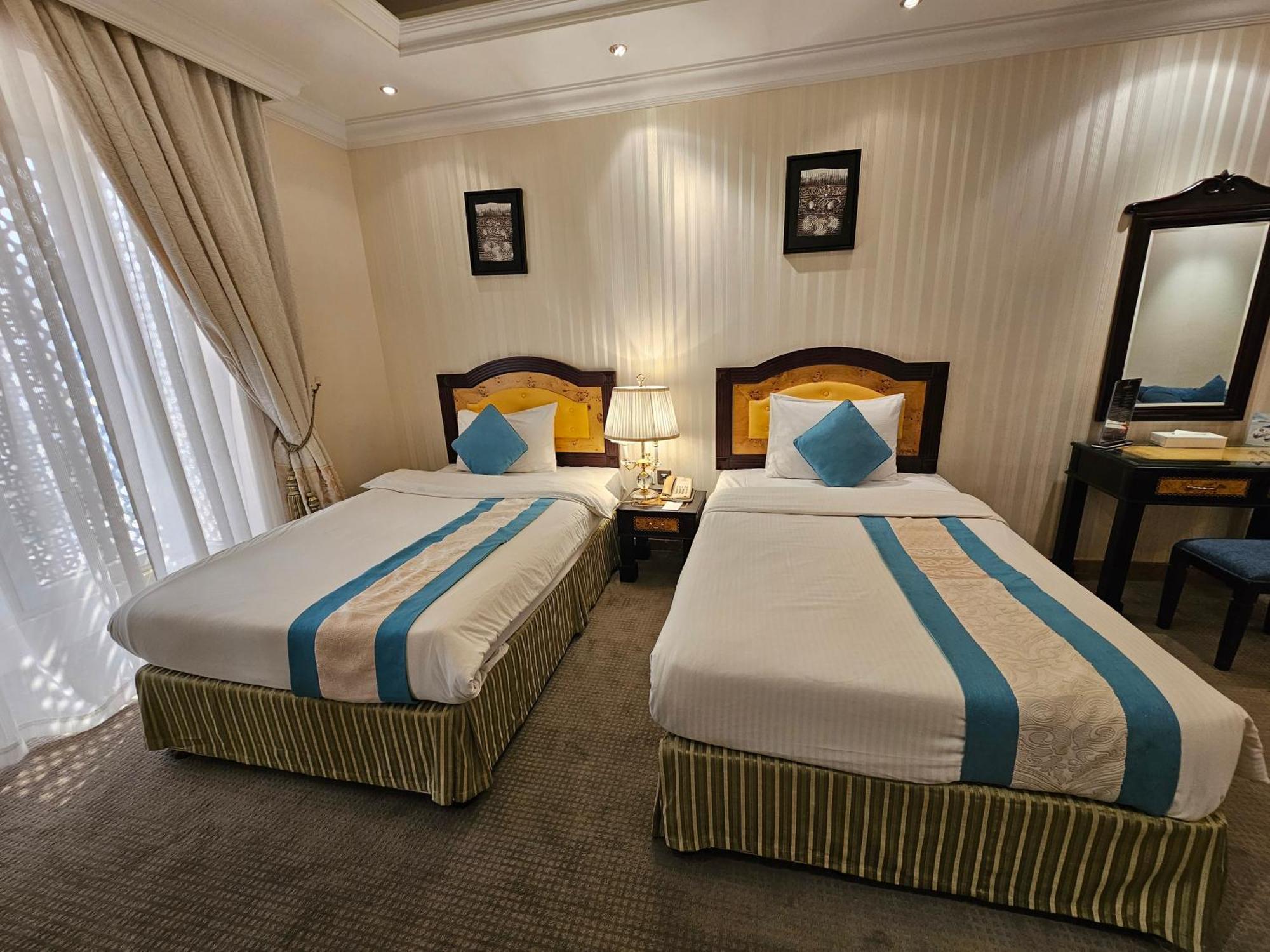 Garden Hotel Muscat By Royal Titan Group Bagian luar foto